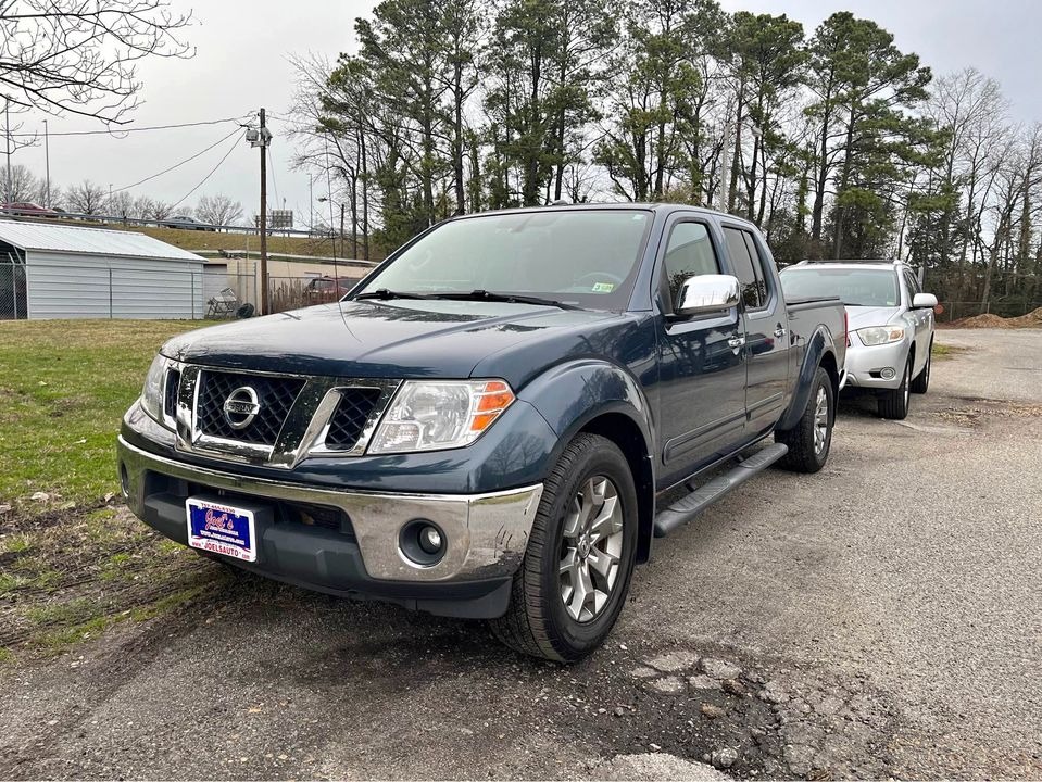 photo of 2014 Nissan Frontier SL Crew Cab 4WD LWB CASH DEAL NO FINANCING 